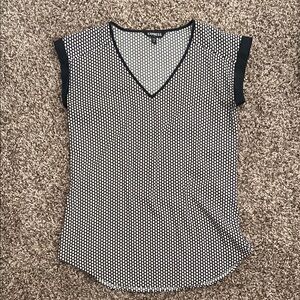 ☀️🎃Express Black and White Women's Top